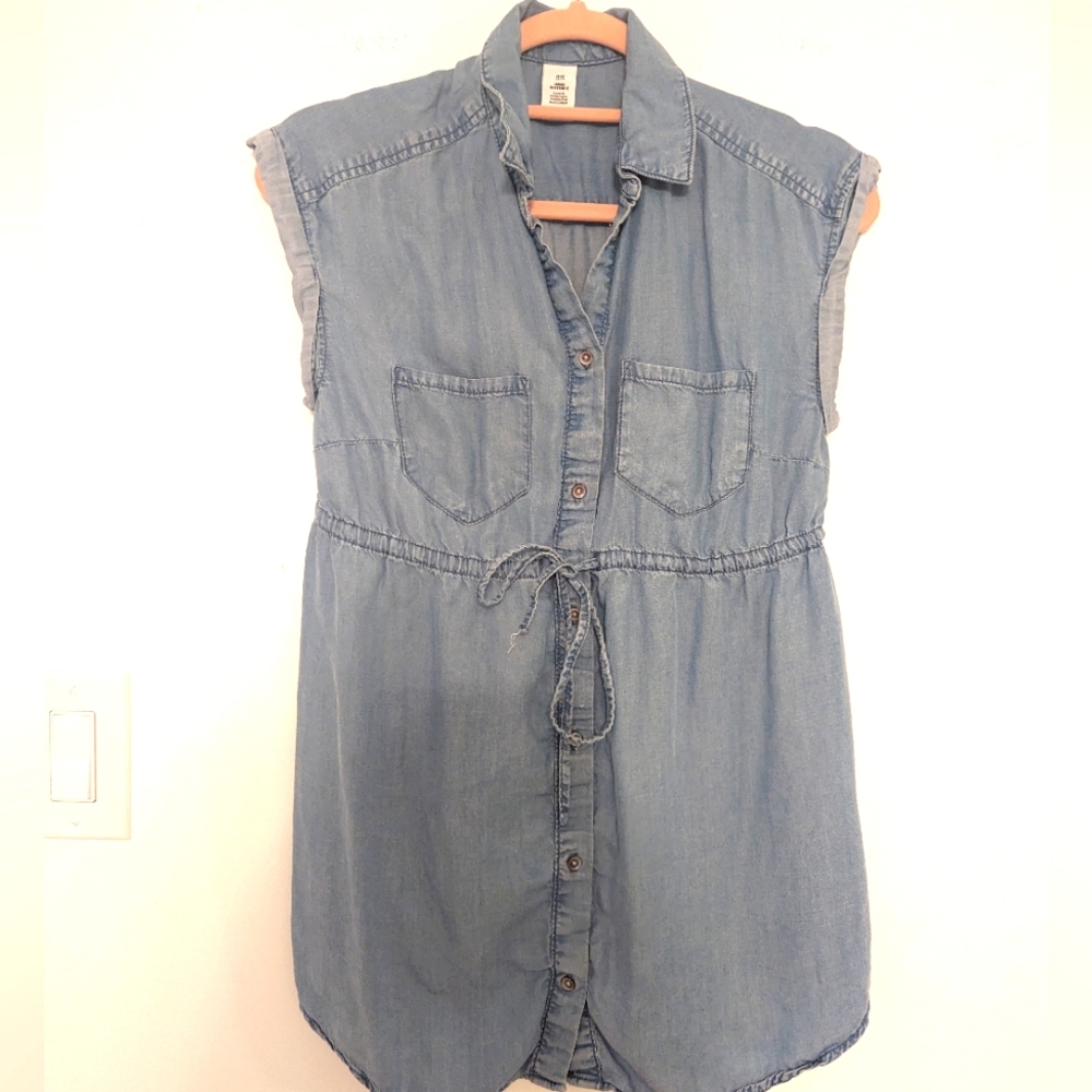 H&M chambray maternity button-up